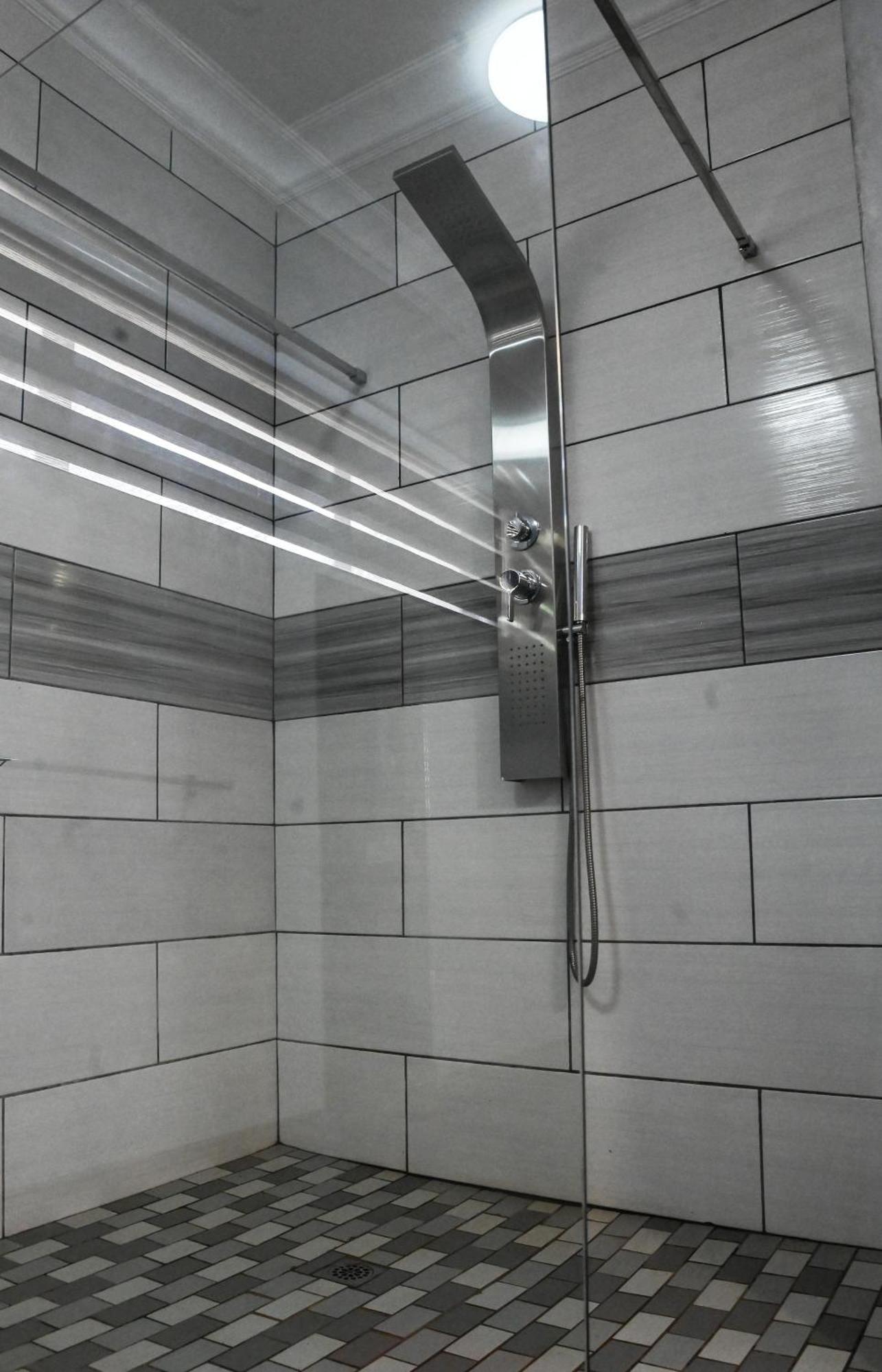 Anisa Guesthouse 索赫燕杜 客房 照片